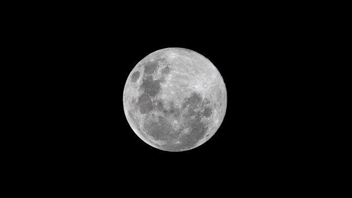 NASA: Αποστολή αστροναυτών στη Σελήνη τον Μάρτιο NASA: Αποστολή αστροναυτών στη Σελήνη τον Μάρτιο