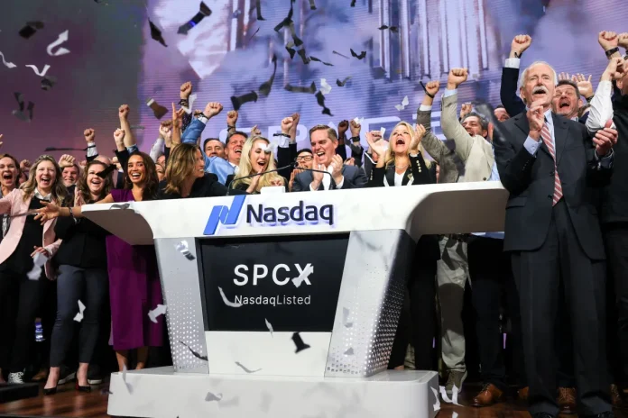 SpaceX IPO: Πτώση 19% και ο πρώτος τρισεκατομμυριούχος SpaceX IPO: Πτώση 19% και ο πρώτος τρισεκατομμυριούχος