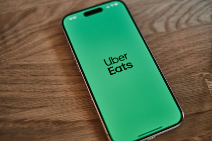 Η Uber αναστέλλει την είσοδό της στο food delivery στην Ελλάδα και 4 χώρες Η Uber αναστέλλει την είσοδό της στο food delivery στην Ελλάδα και 4 χώρες
