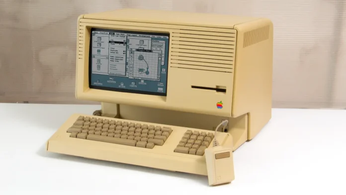 Apple: Πώς κατέστρεψε 2.700 υπολογιστές το 1989 για να πετύχει Apple: Πώς κατέστρεψε 2.700 υπολογιστές το 1989 για να πετύχει