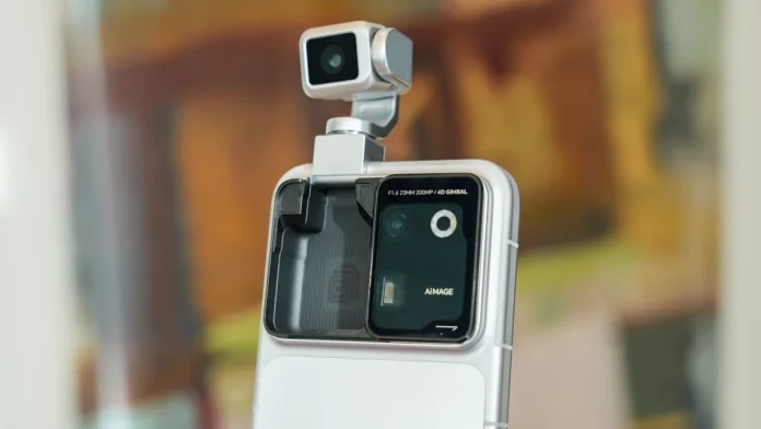 Honor Robot Phone: Το εντυπωσιακό ντεμπούτο στην Κίνα Honor Robot Phone: Το εντυπωσιακό ντεμπούτο στην Κίνα