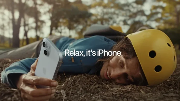 Apple: Έντονες αντιδράσεις και απόσυρση διαφήμισης για τα παιδιά Apple: Έντονες αντιδράσεις και απόσυρση διαφήμισης για τα παιδιά
