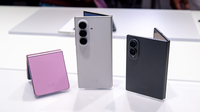 Ποιο Galaxy Z να αγοράσεις; Δοκίμασα και τα 3 μοντέλα Ποιο Galaxy Z να αγοράσεις; Δοκίμασα και τα 3 μοντέλα