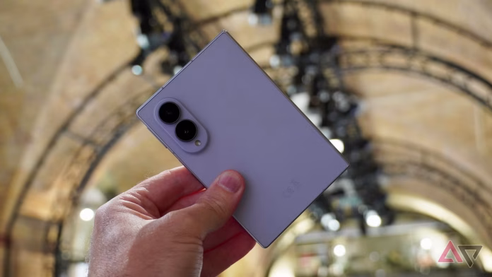Samsung Galaxy Z Fold 8: Εξαντλήθηκε κιόλας – Πώς έγινε αυτό; Samsung Galaxy Z Fold 8: Εξαντλήθηκε κιόλας – Πώς έγινε αυτό;