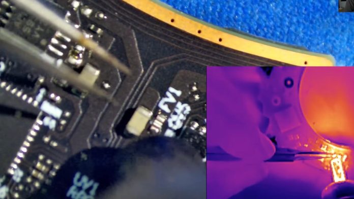 Ο Τίτλος θα είναι “Η Lenovo ζήτησε πάνω από $800 για την επισκευή ενός φορητού υπολογιστή όπου το οθόνη δεν λειτουργούσε, αλλά το πρόβλημα λυνόταν με ένα μικρό κομμάτι χαλκού” Ο Τίτλος θα είναι "Η Lenovo ζήτησε πάνω από $800 για την επισκευή ενός φορητού υπολογιστή όπου το οθόνη δεν λειτουργούσε, αλλά το πρόβλημα λυνόταν με ένα μικρό κομμάτι χαλκού"